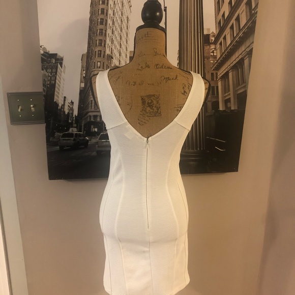 Body central white dress - Picture 3 of 3